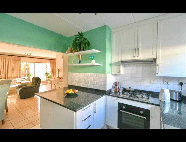 3 BEDROOM TOWNHOUSE FOR SALE IN BEDFORD GARDENS